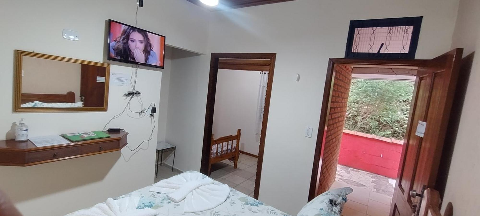 Hospedagem Vila Rica - 500M Do Centro De Cunha Sp 外观 照片